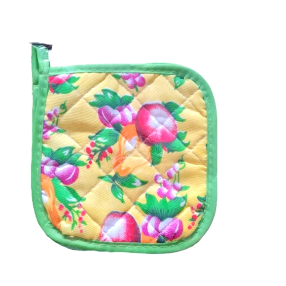 Kitchen dish cloths and pot holders - Picture 2 of 2